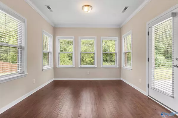 15218 Lakeside Trail, Huntsville, AL 35803