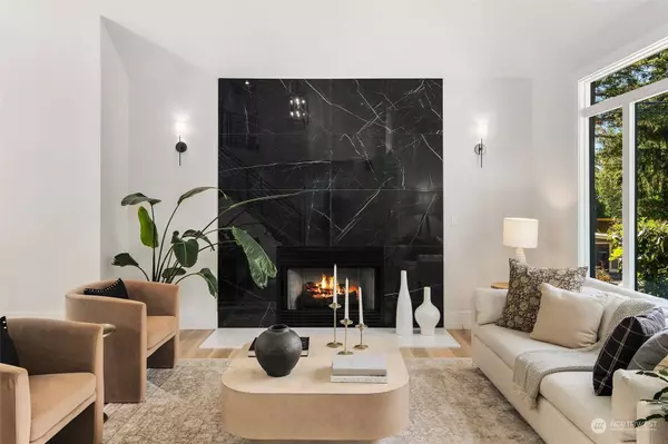 11601 SE 77th PL, Newcastle, WA 98056