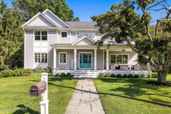 34 Hendrickson Place, Fair Haven, NJ 07704