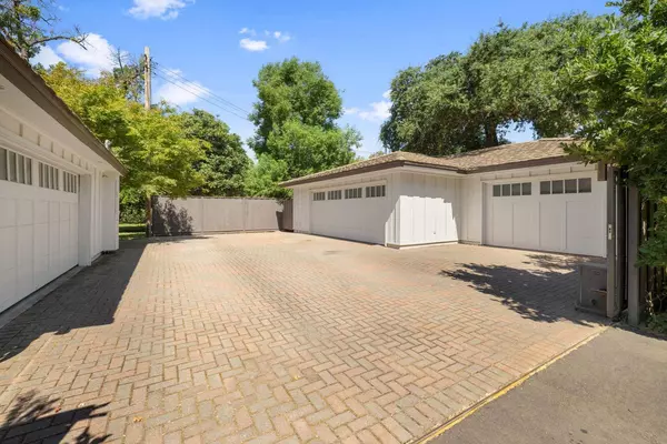 633 Shangri LN, Sacramento, CA 95825