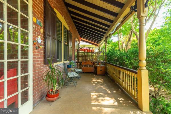 104 WALNUT ST, Jenkintown, PA 19046