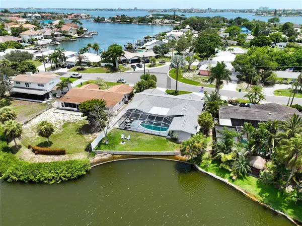 6460 FAIRWAY VIEW BLVD S, Saint Petersburg, FL 33707