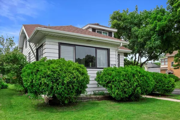 2579 N 58th STREET, Milwaukee, WI 53210