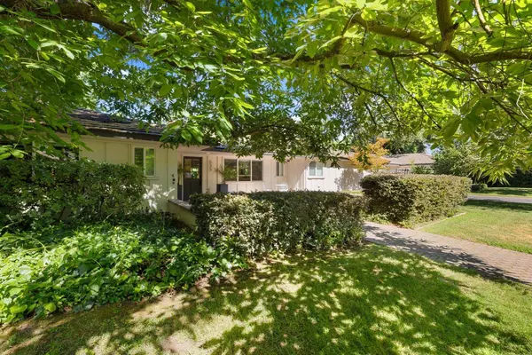 633 Shangri LN, Sacramento, CA 95825