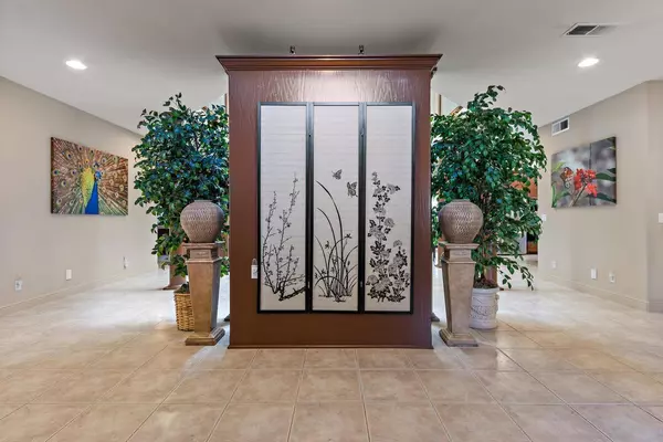 800 Still Breeze WAY, Sacramento, CA 95831