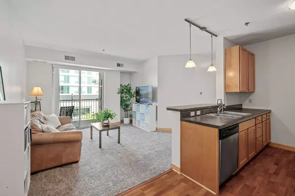 2900 University AVE SE #400, Minneapolis, MN 55414