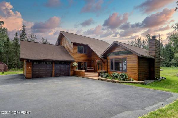 9246 Grover DR, Anchorage, AK 99507