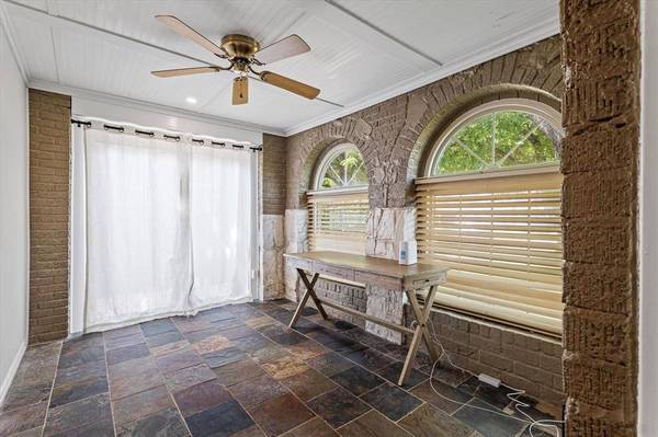 5322 Denton Drive, Dallas, TX 75235