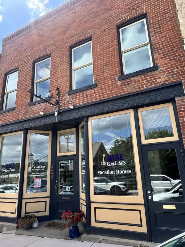 322 N Main Street 323 N. Bench St., Galena, IL 61036