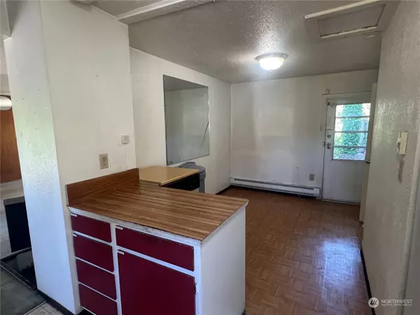 11138 5th AVE S, Seattle, WA 98168