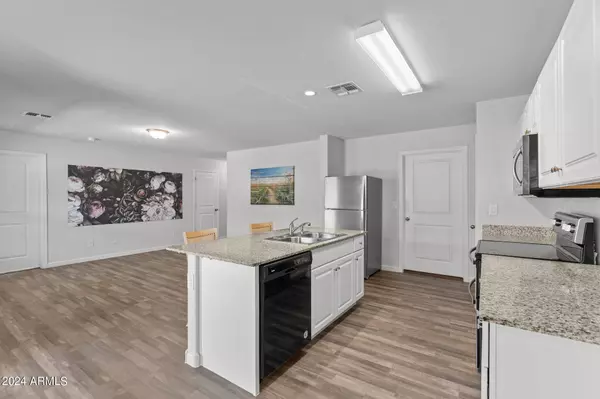 50 COTTONWOOD Lane, Wickenburg, AZ 85390