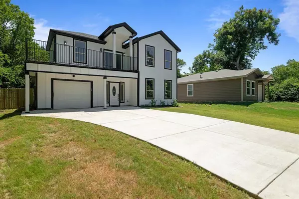 2205 Polk Street, Greenville, TX 75401