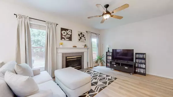 808 Chandler Grv, Hermitage, TN 37076