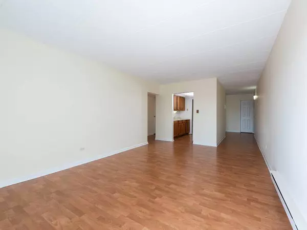 7945 Oketo Avenue #406, Bridgeview, IL 60455