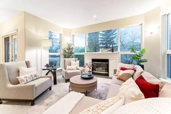 11540 Valley Ridge DR NW, Calgary, AB T3B 5T8