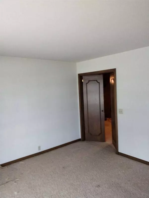 402 S Maple, Grandfield, OK 73546