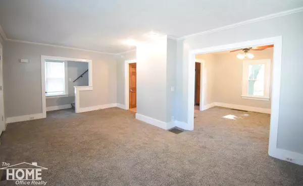 742 N Saginaw Street, Owosso, MI 48867