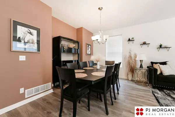 7380 N 89th Avenue, Omaha, NE 68122