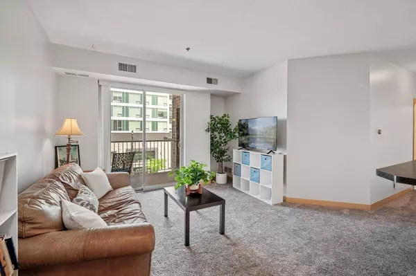 2900 University AVE SE #400, Minneapolis, MN 55414