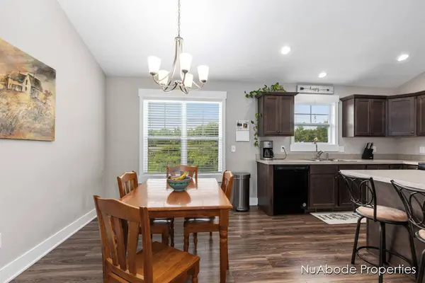 3808 Blazing Star SE, Kentwood, MI 49512