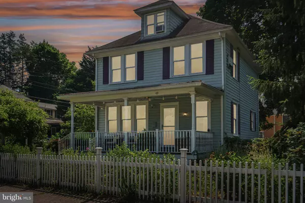 49 E COLLEGE AVE, Yardley, PA 19067