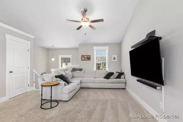 3808 Blazing Star SE, Kentwood, MI 49512