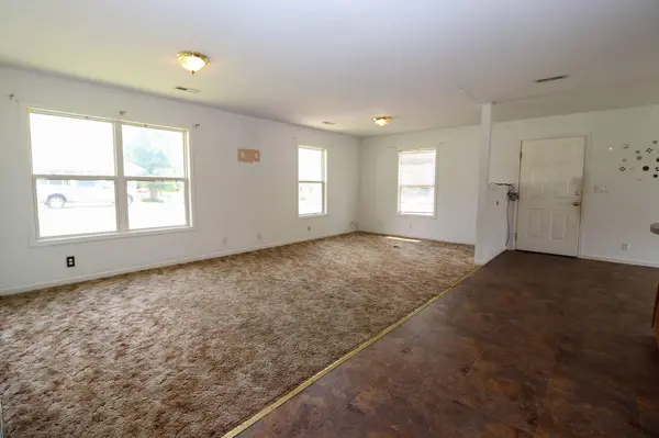 321 W 8th ST, Fulton, MO 65251