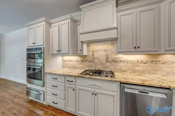 135 N Lake Drive, Hoover, AL 35242