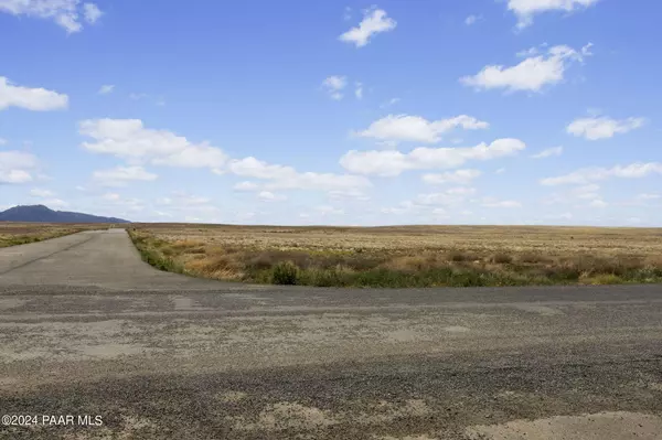 0 N Mcworter PL, Prescott Valley, AZ 86315