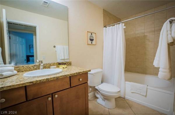 4200 S Valley View Boulevard #1056, Las Vegas, NV 89103