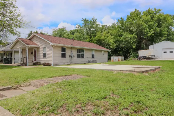 321 W 8th ST, Fulton, MO 65251