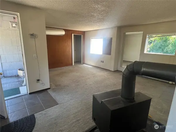 11138 5th AVE S, Seattle, WA 98168