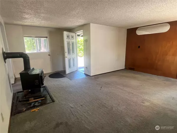 11138 5th AVE S, Seattle, WA 98168