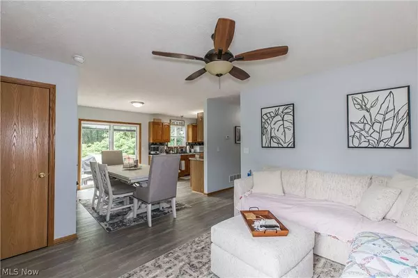 366 W Waterloo RD, Akron, OH 44314