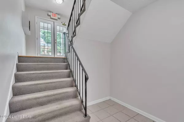 727 N Hite Ave #2, Louisville, KY 40206