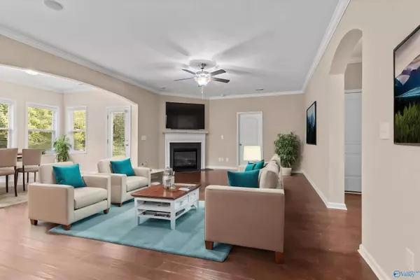 15218 Lakeside Trail, Huntsville, AL 35803