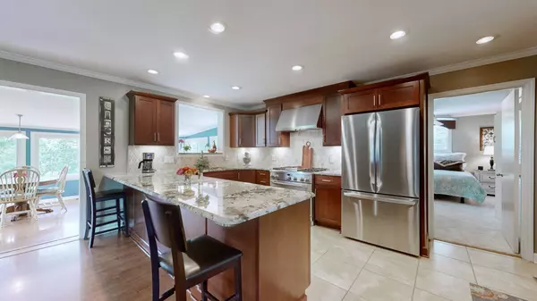 1112 Sunset Dr, Gallatin, TN 37066