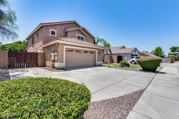 6831 W AURORA Drive, Glendale, AZ 85308