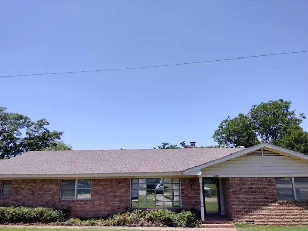 402 S Maple, Grandfield, OK 73546