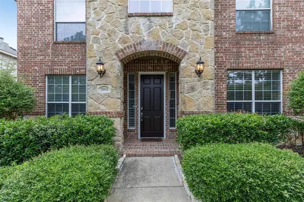 2801 Greenway Drive, Frisco, TX 75034
