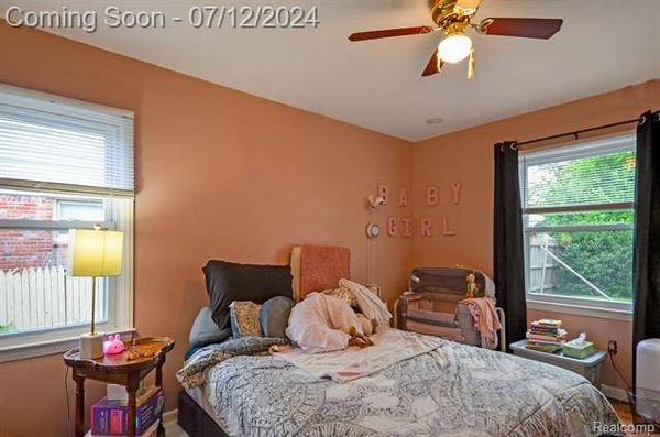 20521 VAN ANTWERP Street, Harper Woods, MI 48225