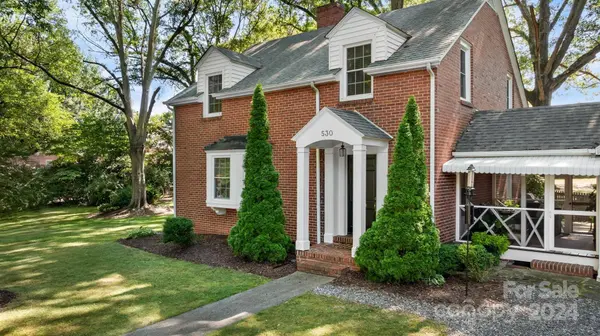 530 7th ST NW, Hickory, NC 28601