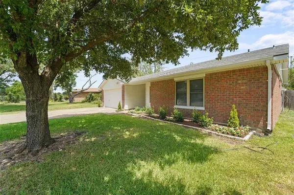 1605 Bette Drive, Mesquite, TX 75149