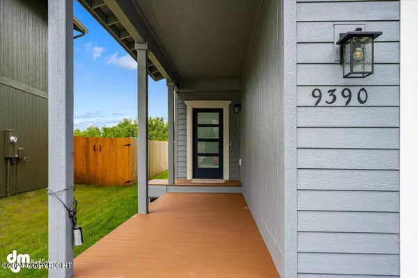 9390 Grey Owl WAY, Eagle River, AK 99577