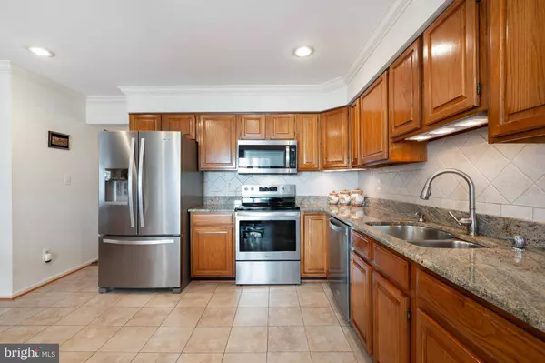 5611 KEMP LN, Burke, VA 22015