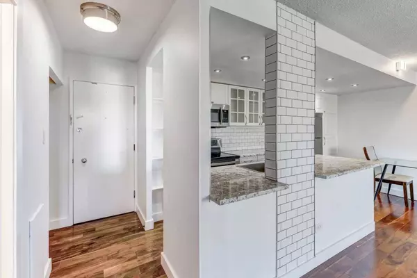 1027 Cameron AVE SW #506, Calgary, AB T2T 0K3