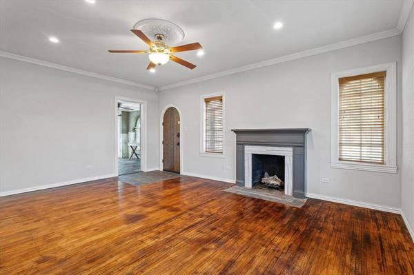 5322 Denton Drive, Dallas, TX 75235