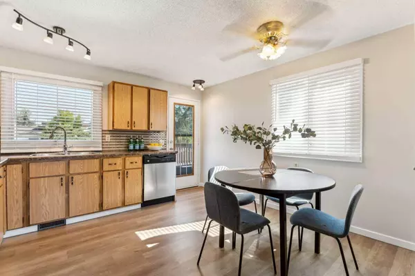 38 Sandstone CRES SE, Airdrie, AB T4B 1T5