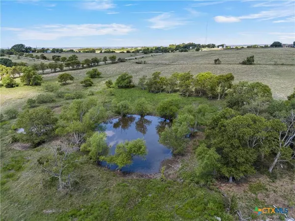 2042 Blue Cut RD, Moody, TX 76557