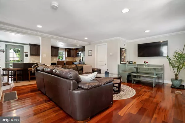 309 W 4TH AVE, Conshohocken, PA 19428